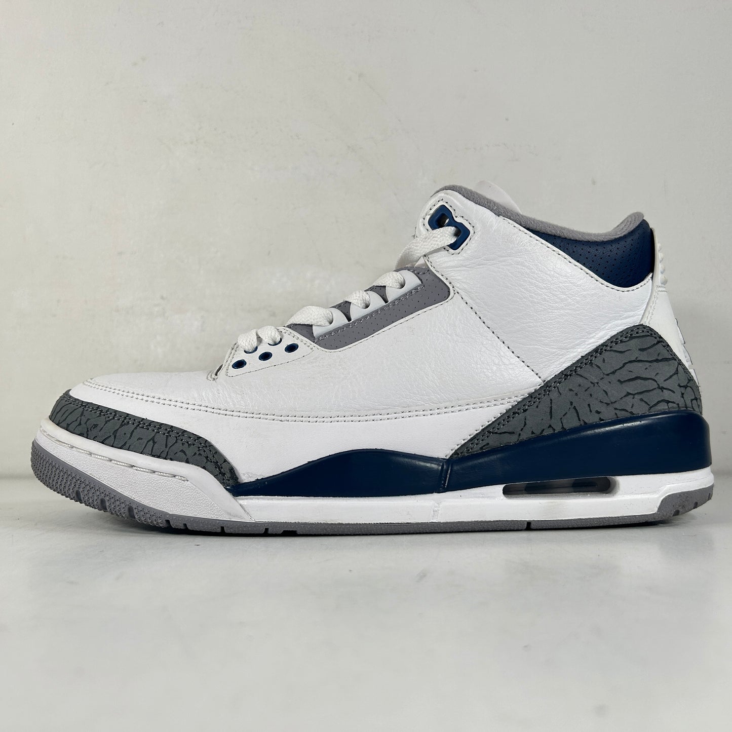 CT8532 140 Jordan 3 Retro Azul marino medianoche