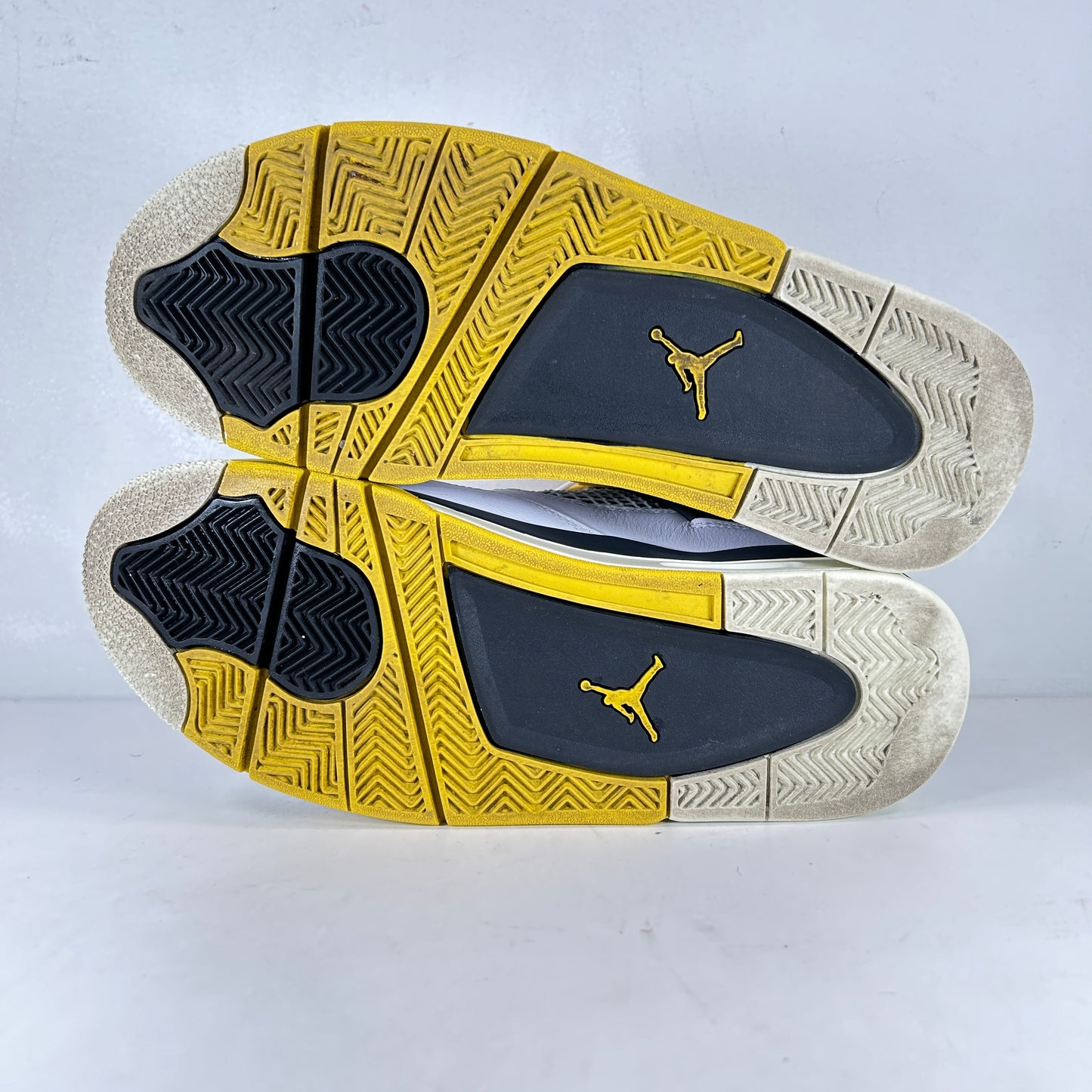 AQ9129 101 Jordan 4 Retro Vivid Sulfur (Women's) [USED] - 11 W (Used) (Replace Box) (No Insoles)
