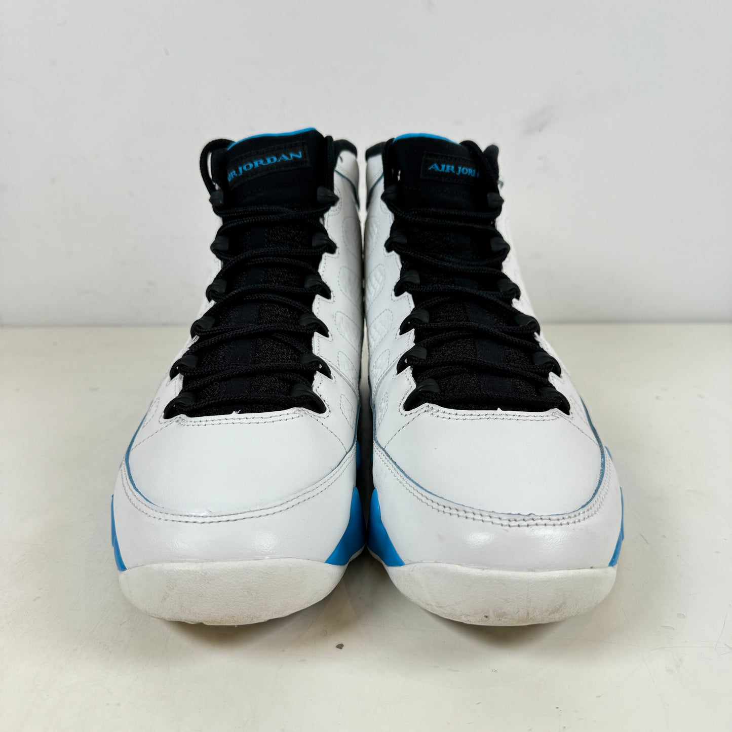 FQ8992 101 Jordan 9 Retro Powder Blue (2024) [USED] - 10.5 M (Used)