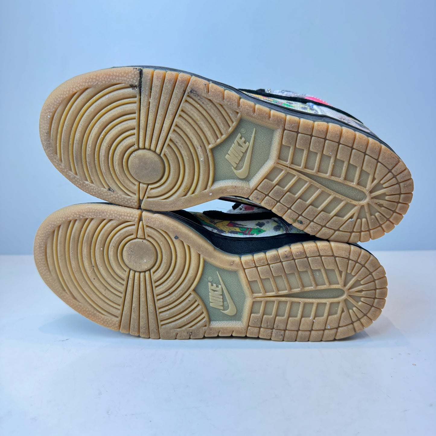 FD8778 001 Nike SB Dunk Low Supreme Rammellzee [USED] - 6 M (Used)