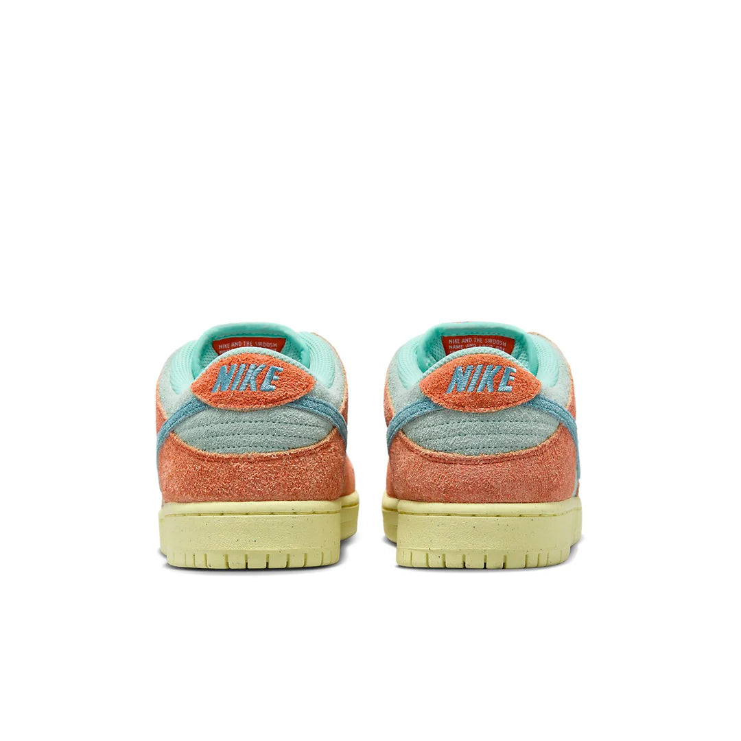 DV5429 800 Nike SB Dunk Low Orange Emerald Rise