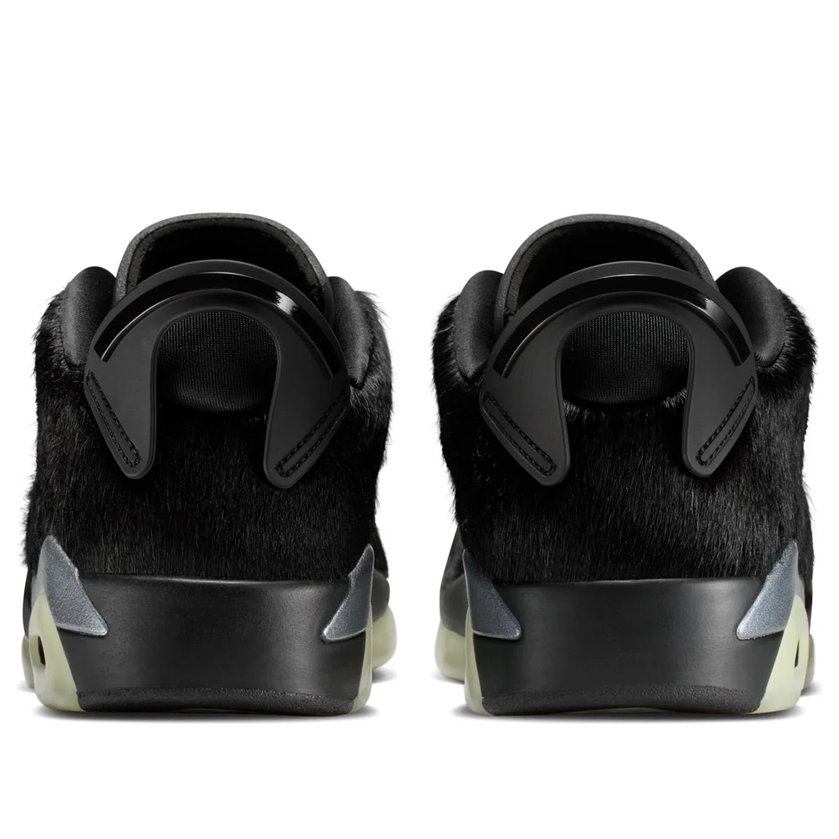 IO9786 001 Jordan 6 Retro Low Blackout (Women's)