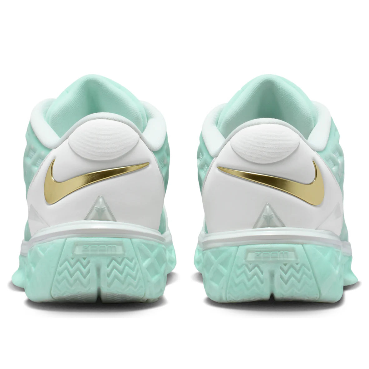 IX2017 100 Nike Kobe 3 Low Protro CHBL
