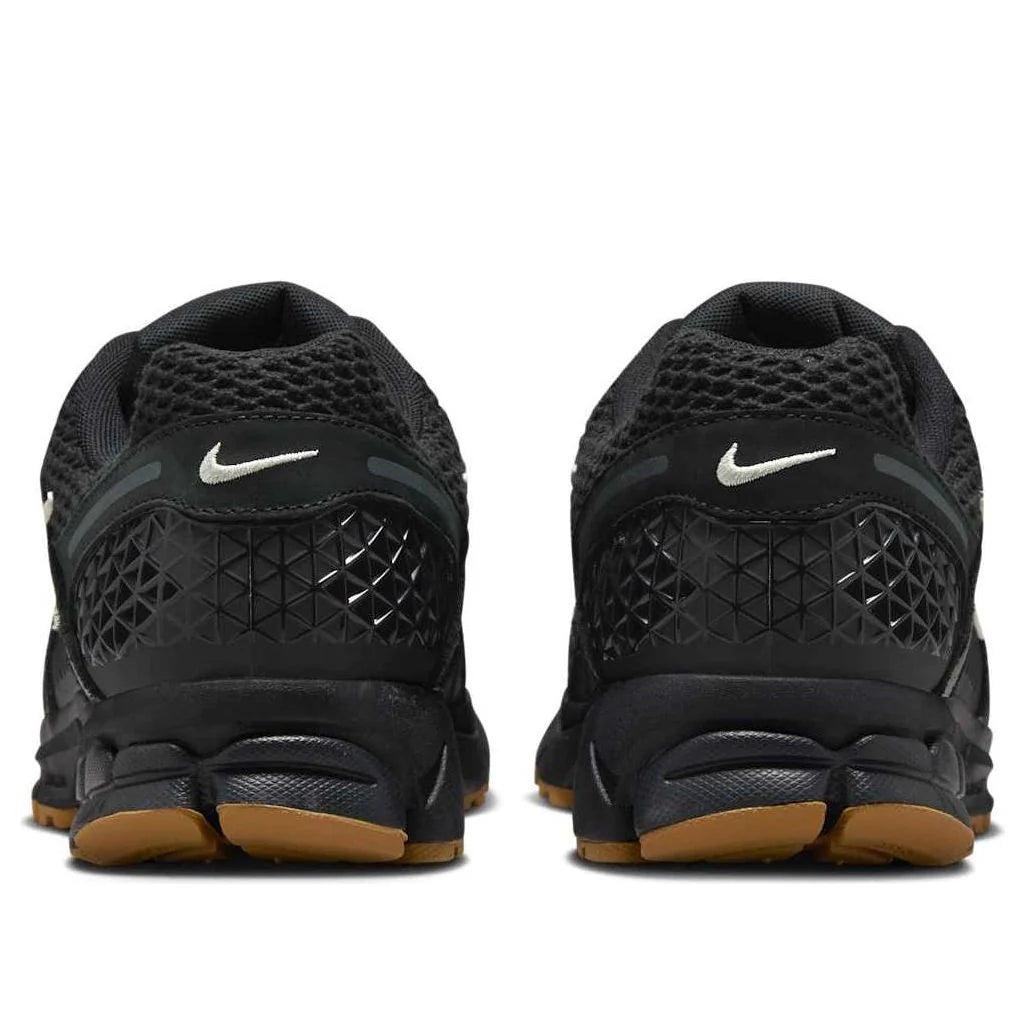 IB4005 010 Nike Zoom Vomero 5 Black Gum
