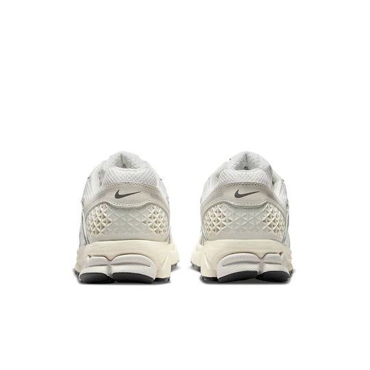 HF0731 007 Nike Zoom Vomero 5 Platinum Tint