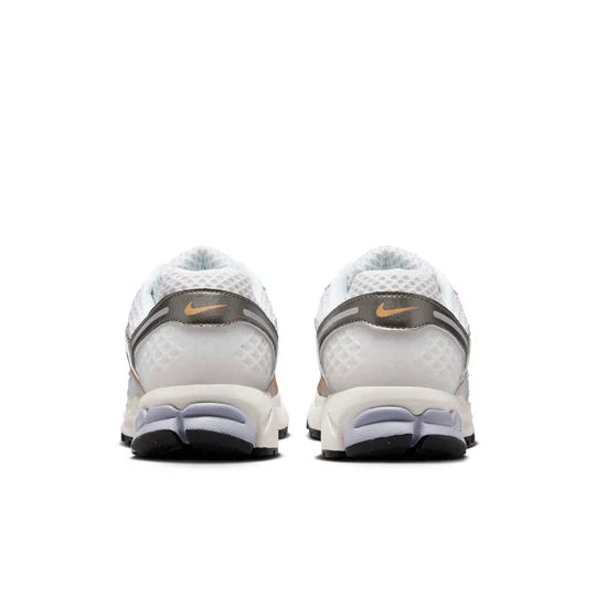 HJ7247 099 Nike Zoom Vomero 5 Platinum Tint Metallic Gold