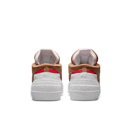 DD1877 200 Nike Blazer Low sacai British Tan