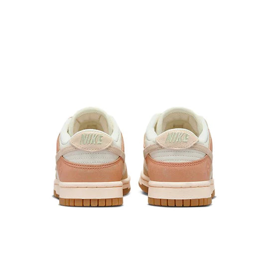 FN7645 133 Nike Dunk Low SE Australia (Women's)