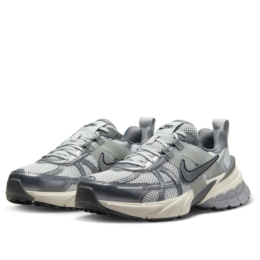 FD0736 003 Nike V2K Run Pure Platinum Wolf Grey (Women's)