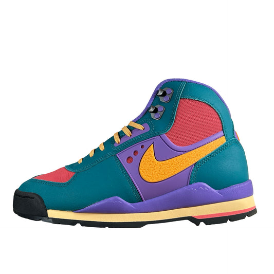 IH4450 300 Nike Baltoro Bright Spruce Kumquat [USED] - 10 M (Used)