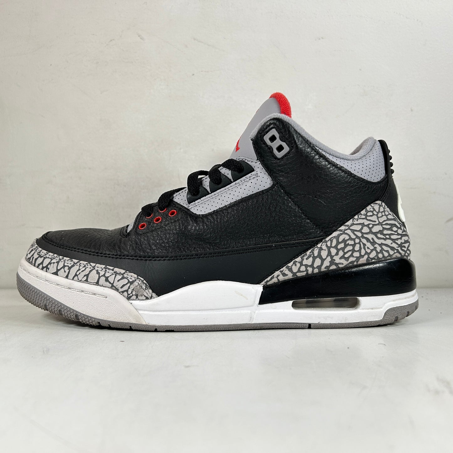 854262 001 Jordan 3 Negro Cemento 2018