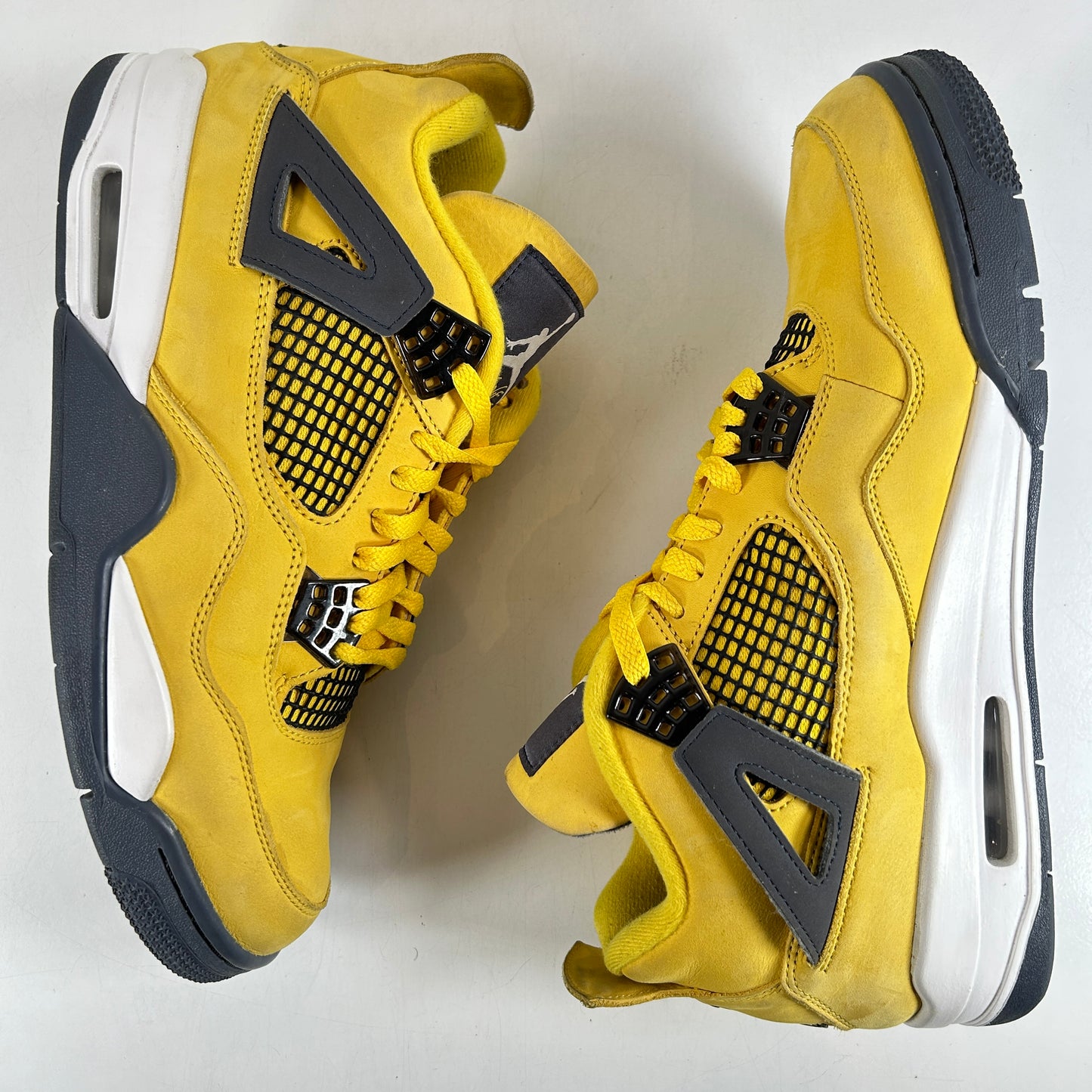 CT8527 700 Jordan 4 Retro Lightning (2021) [USED] - 11 M (Used2)