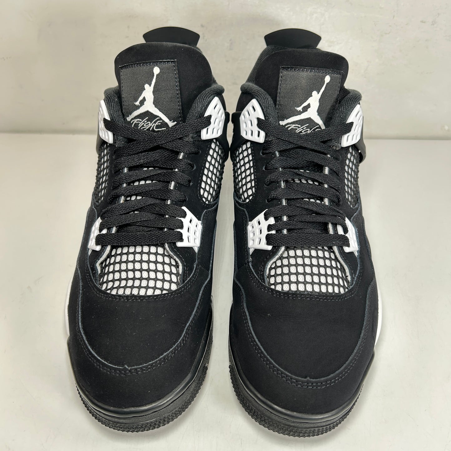 FQ8138 001  Jordan 4 Retro White Thunder [USED] - 10 M (Used3)