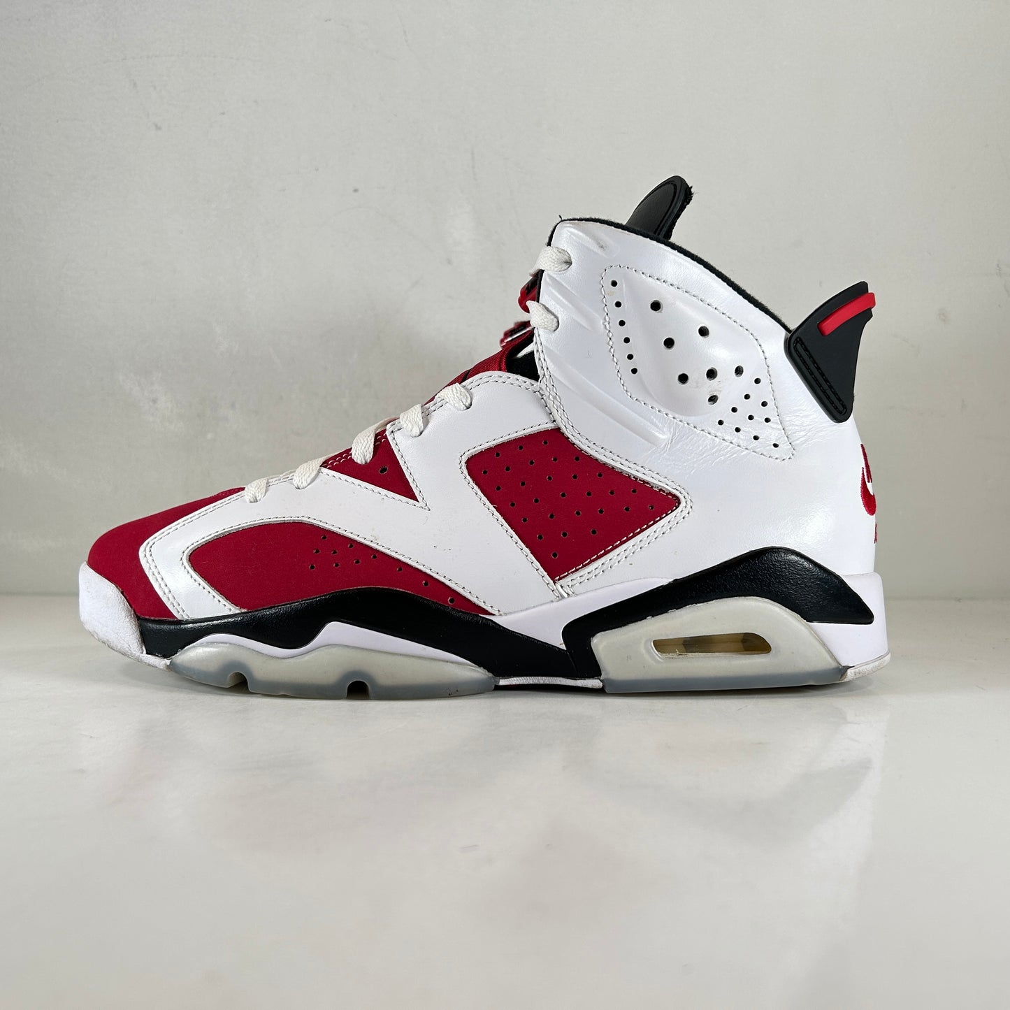 CT8529 106 Jordan 6 Retro Carmín