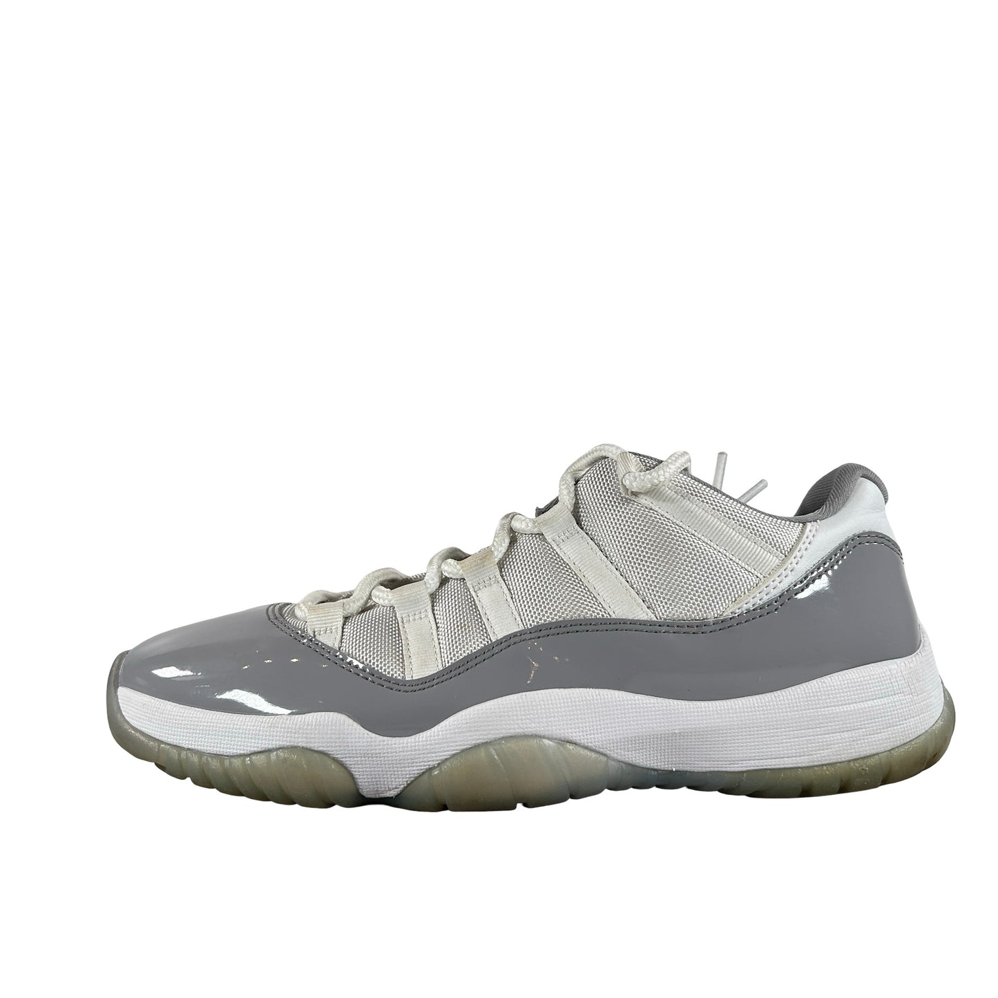 AV2187 140 Jordan 11 Retro Low Cement Grey [USED] - 9 M (Used)