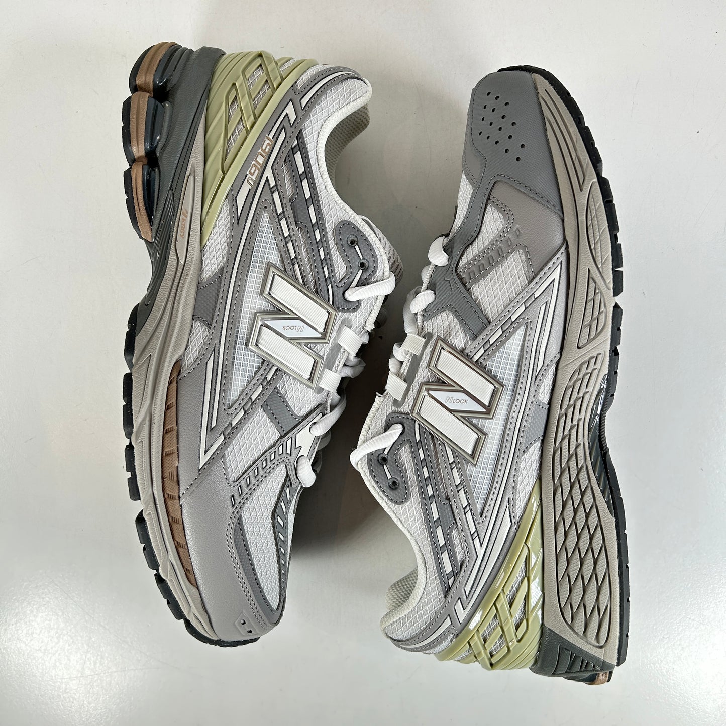 M1906NB New Balance 1906N Team Away Grey [USED] - 11 (VNDS)