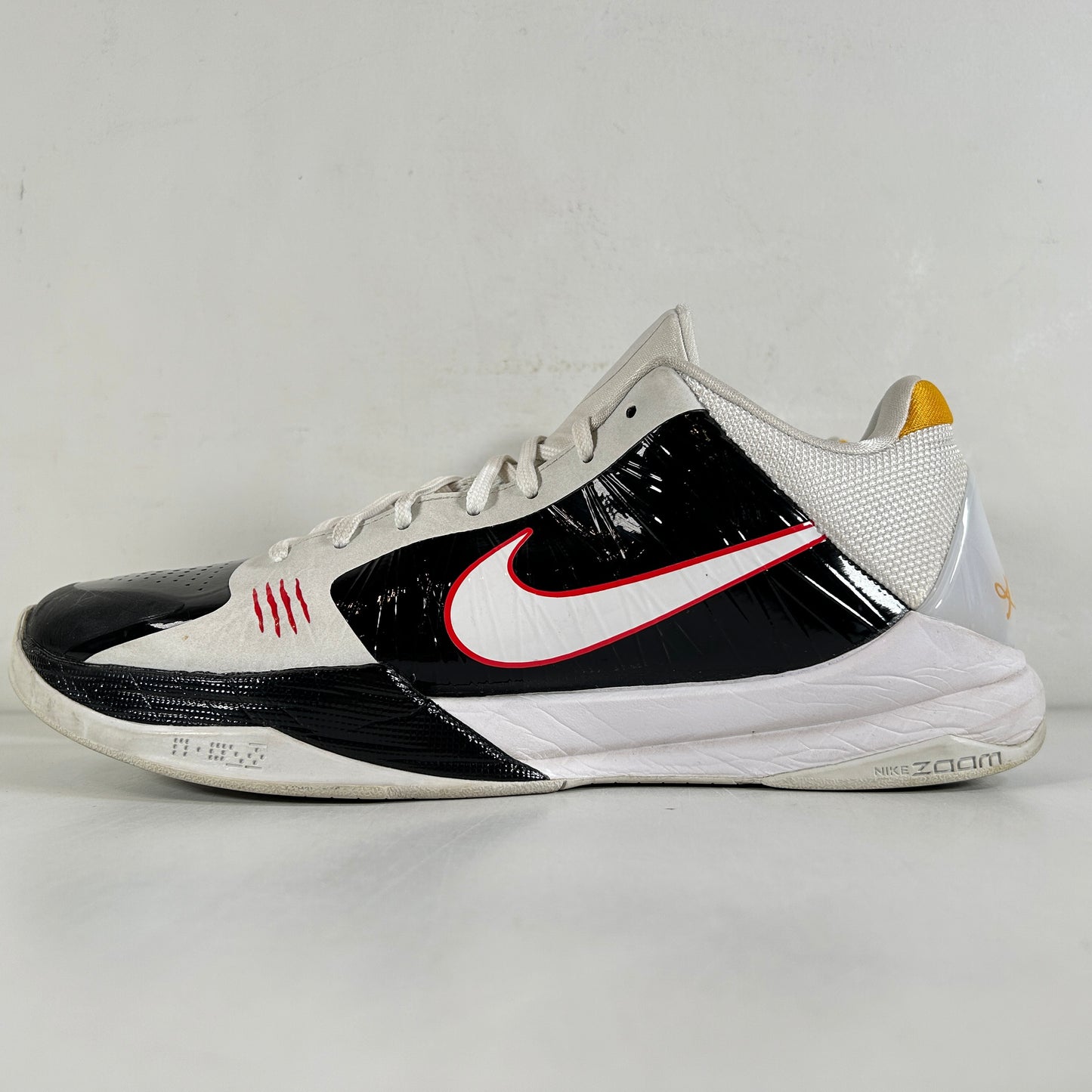 CD4991 101 Nike Kobe 5 Protro Bruce Lee Alternate [USED] - 10.5 M (Used)