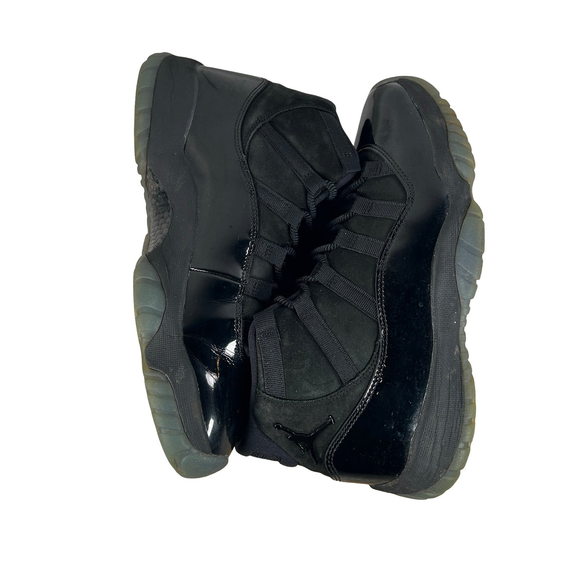378037 005 Jordan 11 Retro Cap and Gown [USED] - 9.5 M (Used)