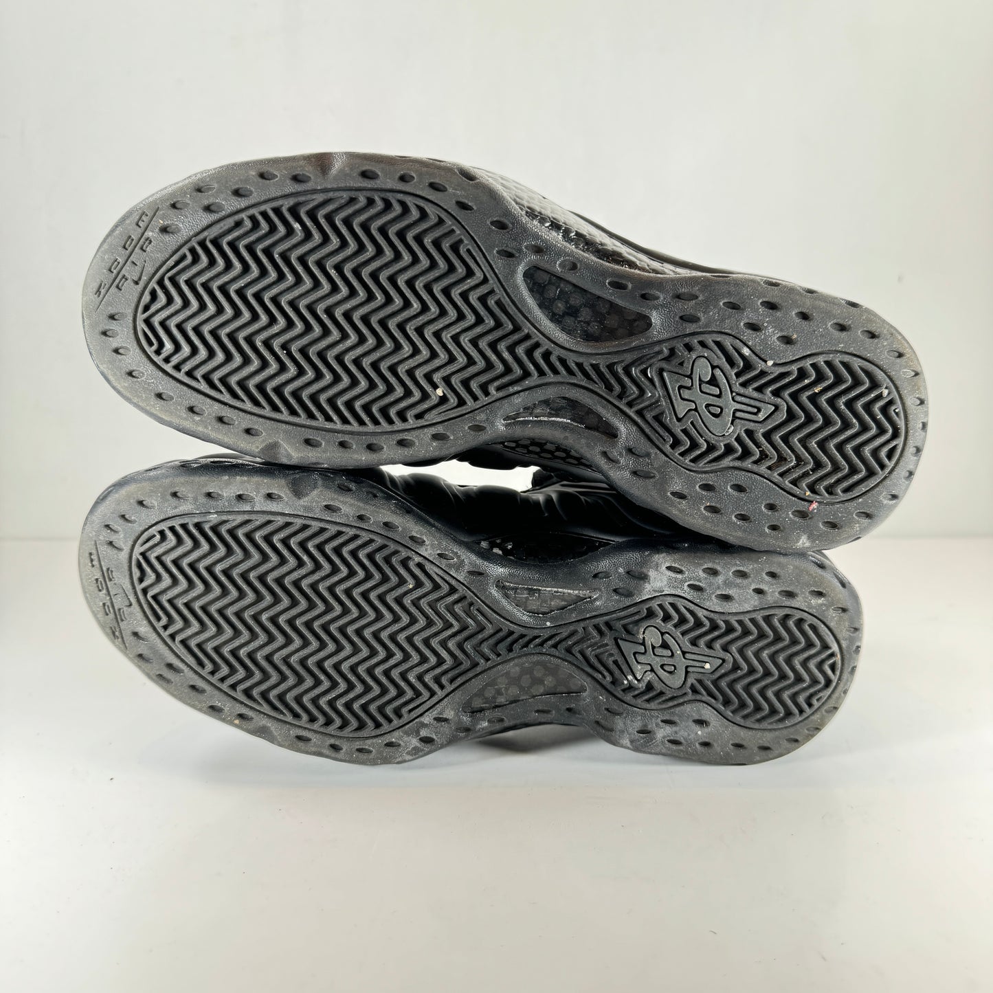 FD5855 001 Nike Air Foamposite One Anthracite (2023) [USED] - 10.5 M (Used)