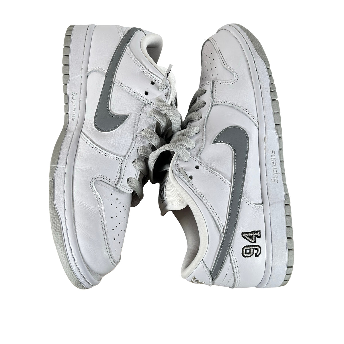 HQ8487 100 Nike SB Dunk Low Supreme 94 White Metallic Silver [USED] - 9 M (Used)