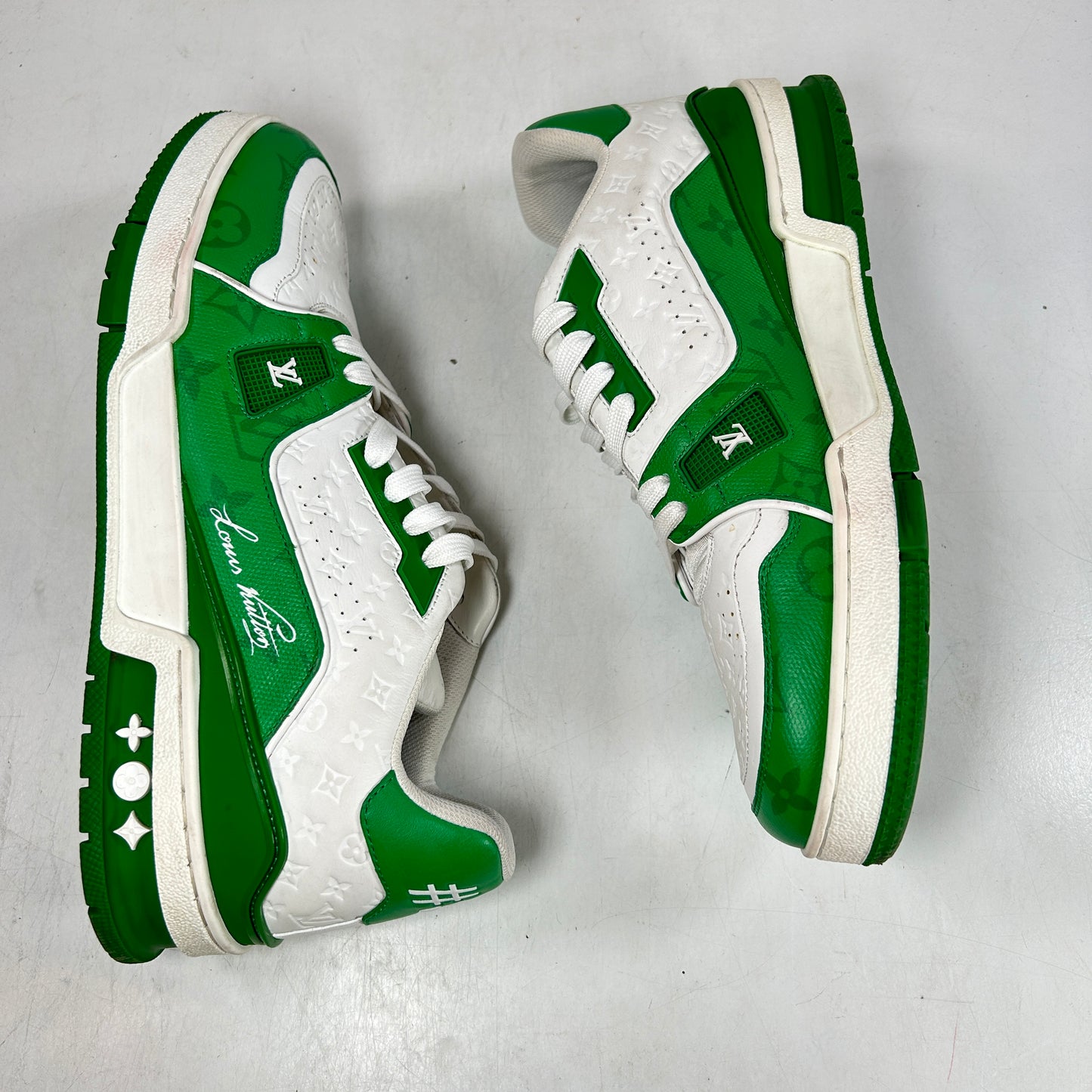 1AANG3 / 1AANG1 Louis Vuitton Trainer #54 Signature Green White [USED] - LV 7 (Used) (No Box)