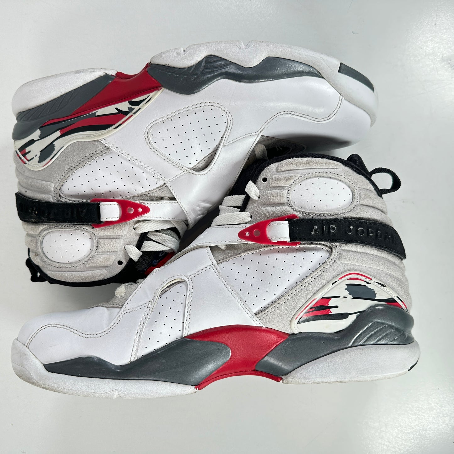 305381 103 Jordan 8 Retro Bugs Bunny (2013) [Used] - 9 M (Used) (No Box)