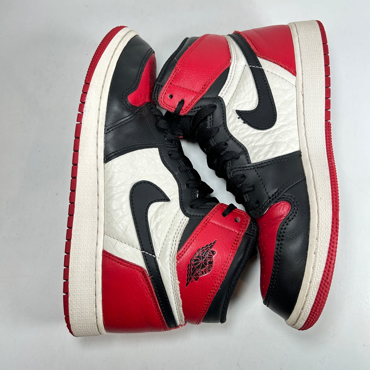 575441 610 Jordan 1 Retro High Bred Toe (GS) [USED] - 7 Y (Used)