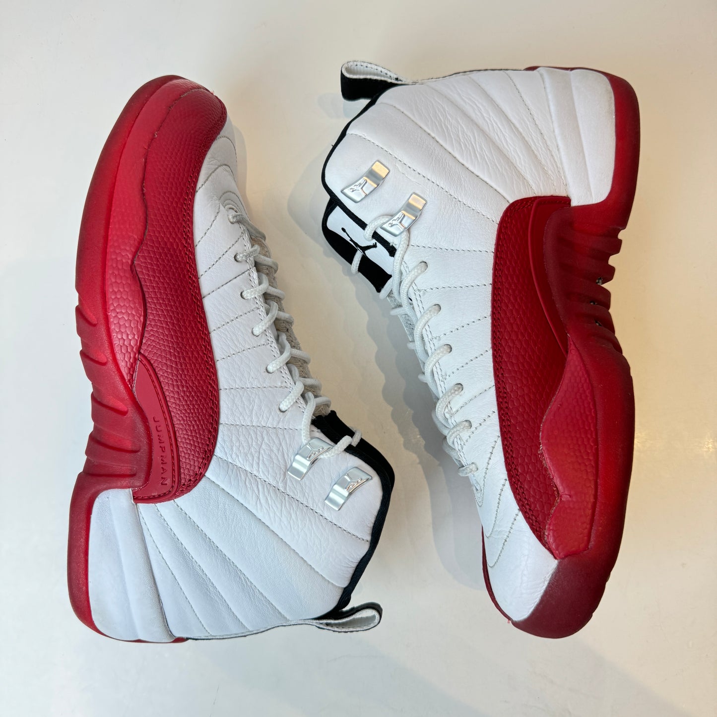 153265 116 Jordan 12 Retro Cherry (2023) (GS) [USED] - 6 Y (Used) (No Box)