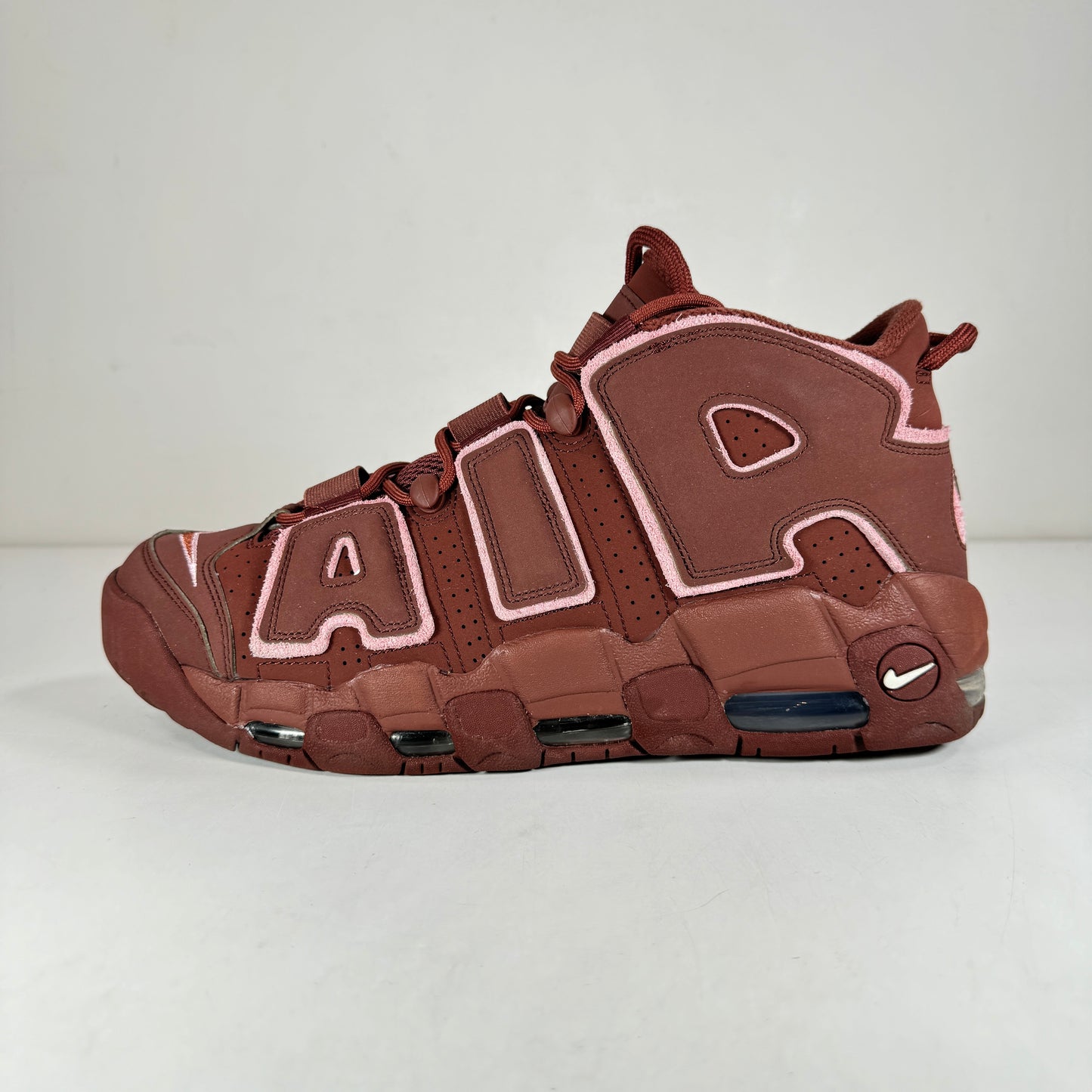 DV3466 200 Nike Air More Uptempo 96 Valentine's Day (2023) [USED] - 10.5 M (Used)