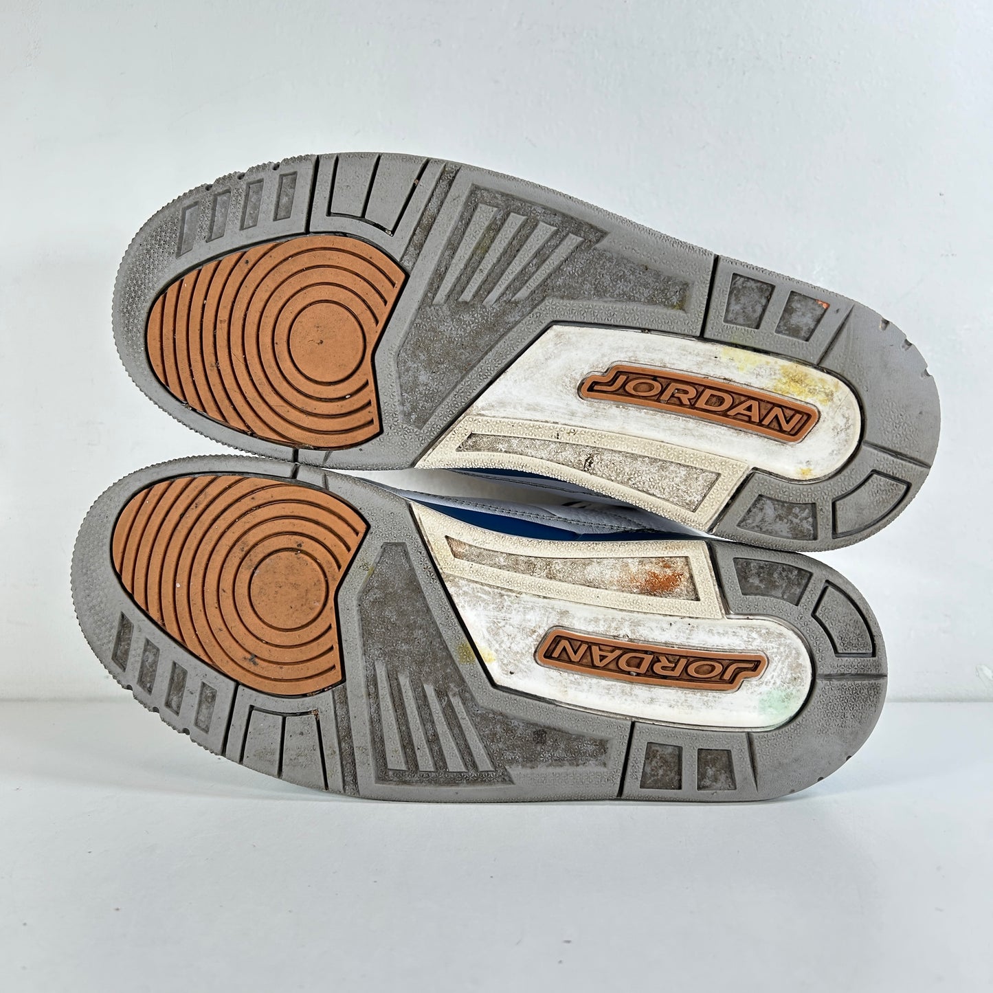 CT8532 148 Jordan 3 Retro Wizards [USED] - 10.5 M (Used)