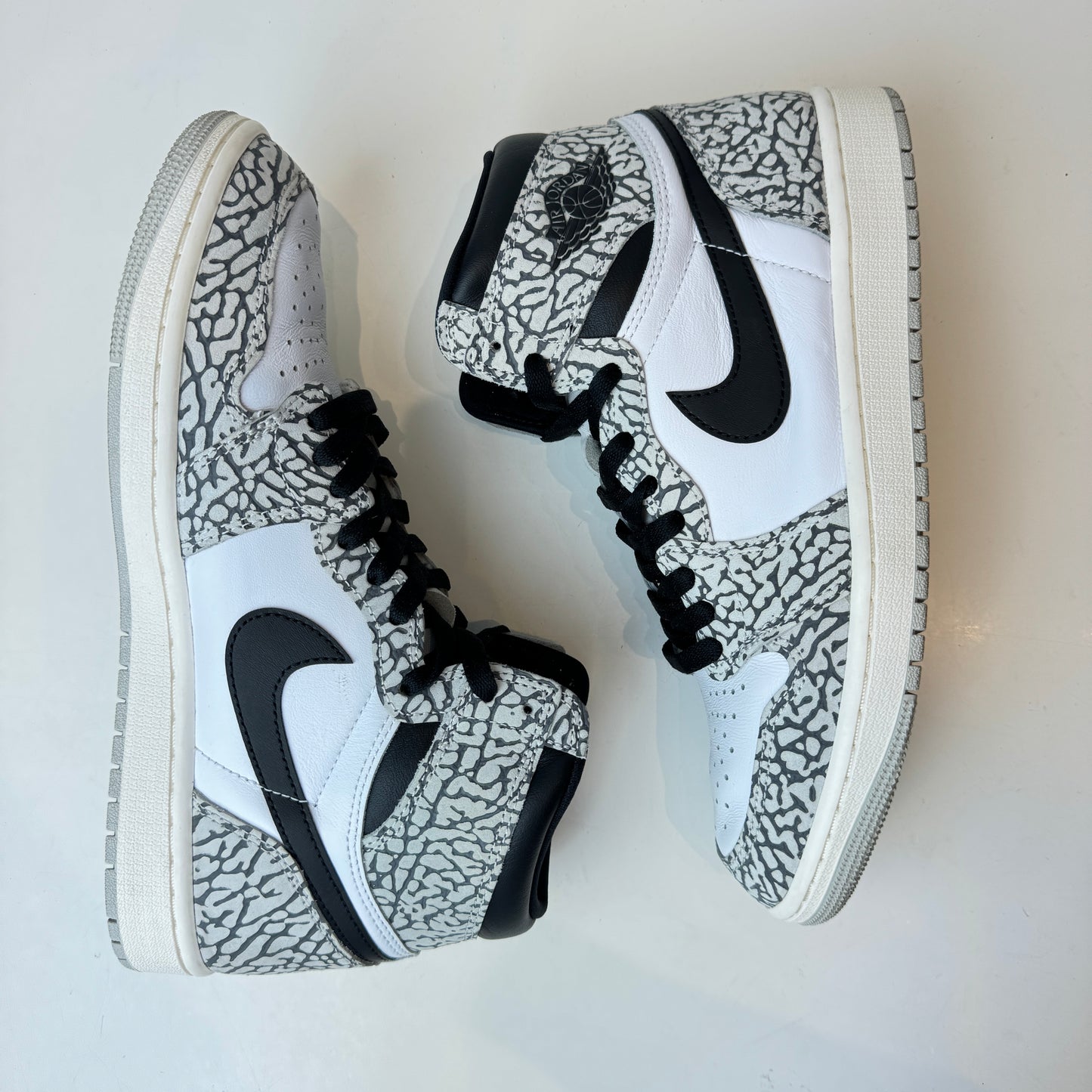 DZ5485 052 Jordan 1 Retro High OG White Cement [USED] - 9.5 M (Used)