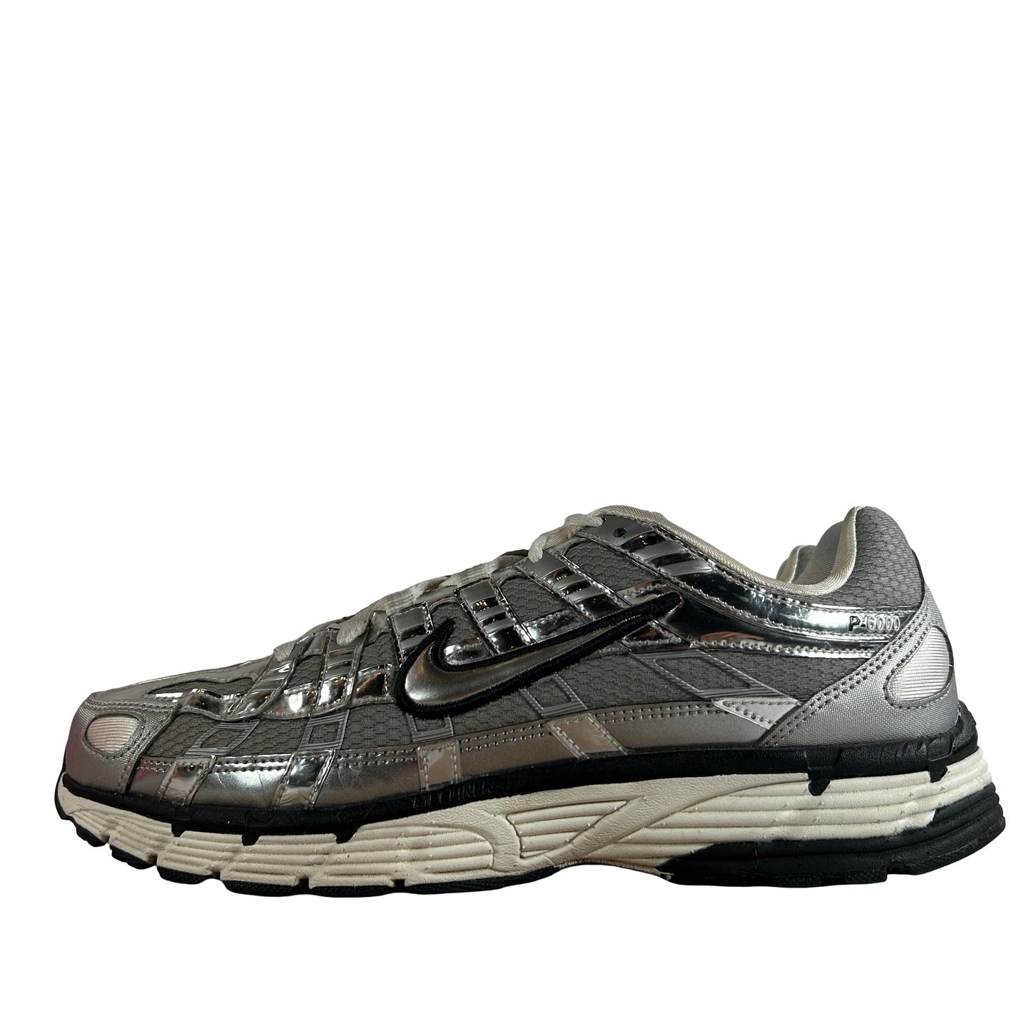 CN0149 001 Nike P-6000 Metallic Silver [USED] - 9.5 M (Used)