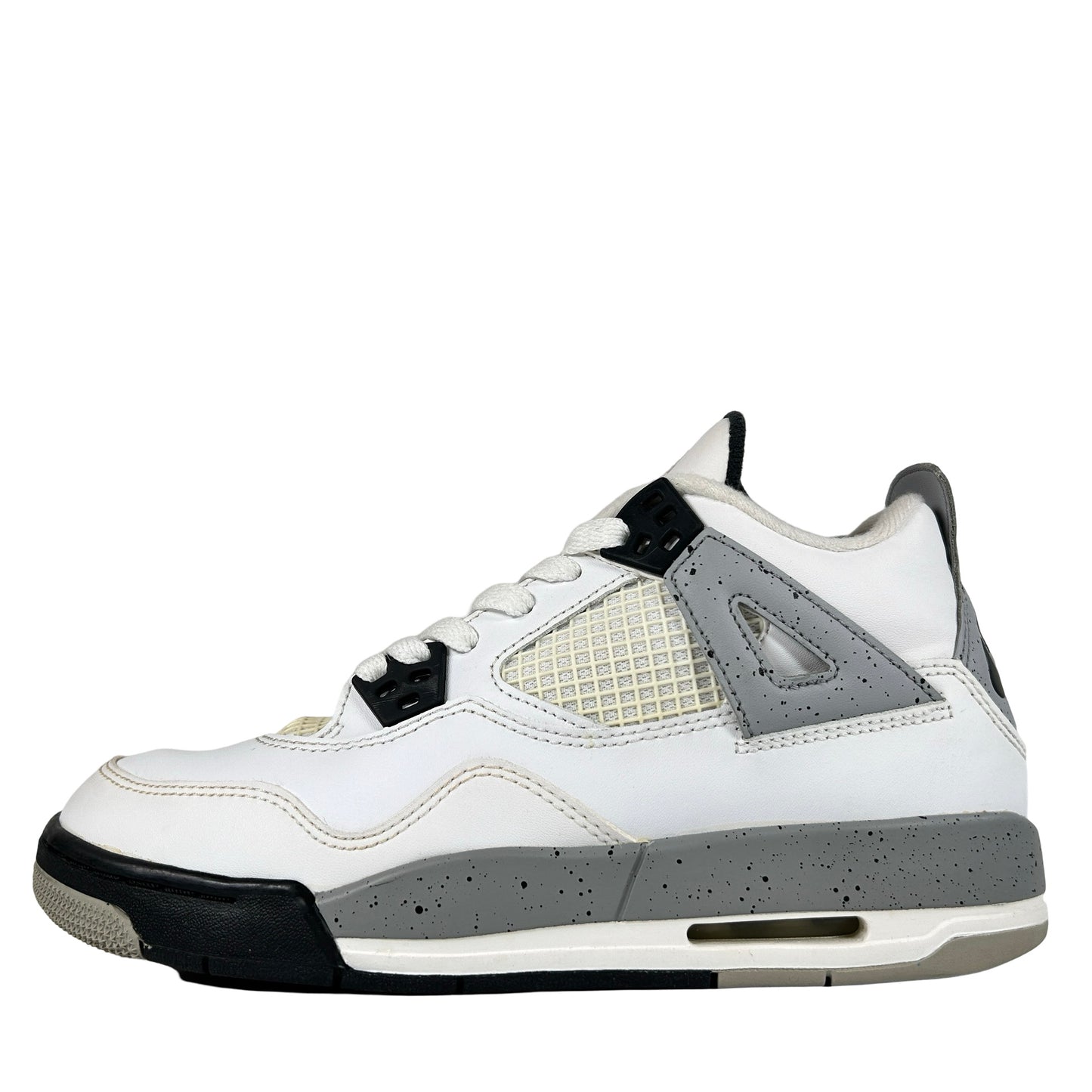 836016 192 Jordan 4 White Cement GS [USED] - 5.5 Y (Used)