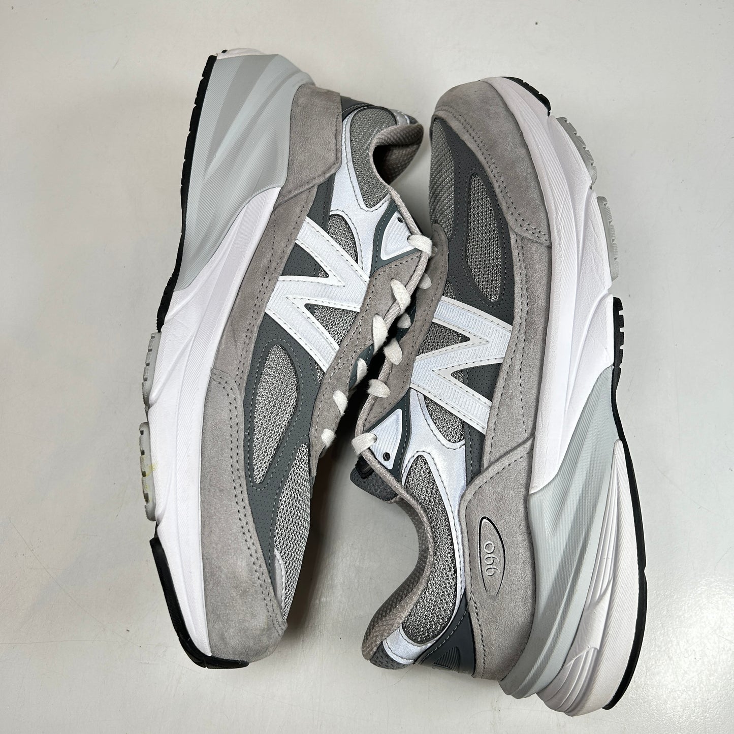 M990GL6 New Balance 990v6 MiUSA Grey [USED] - 11 M (Used)
