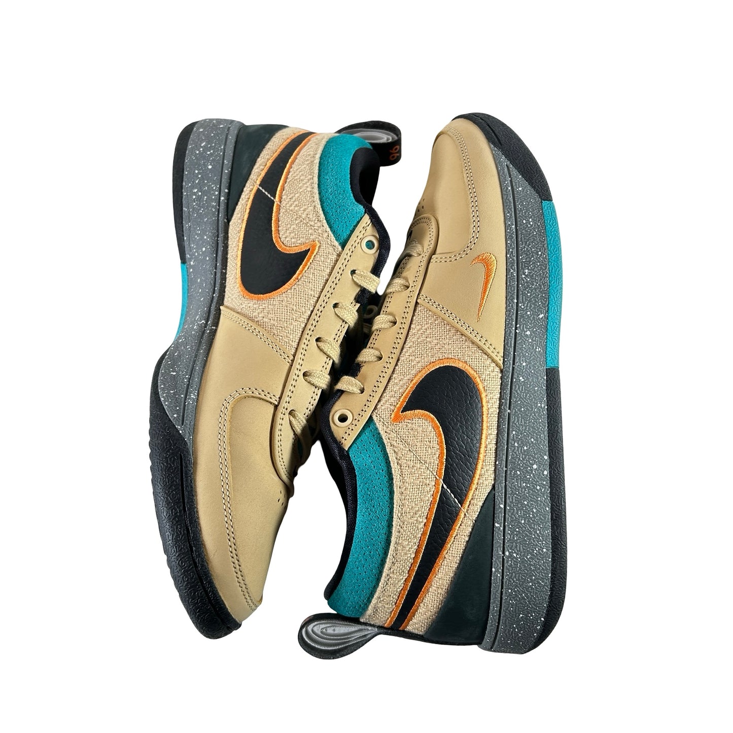 IF2406 200 Nike Book 1 Mowabb [USED] - 9 M (Used)