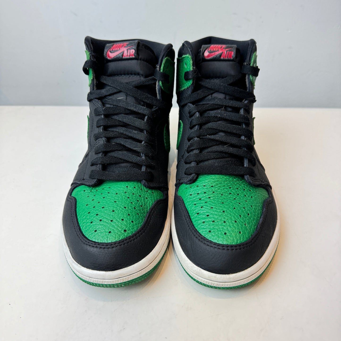 555088 030 Jordan 1 Verde Pino 2.0