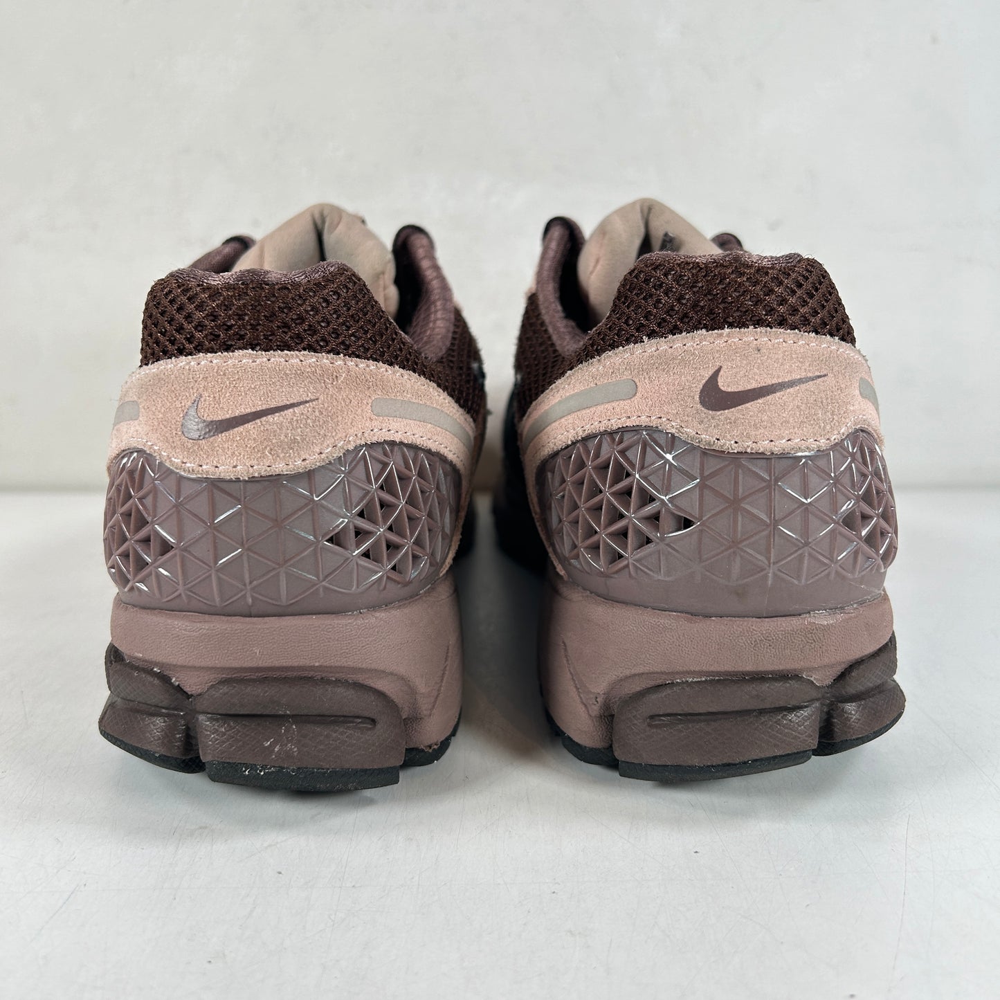 FV1166 200 Nike Zoom Vomero 5 Plum Eclipse (Women's) [USED] - 11 W (Used)