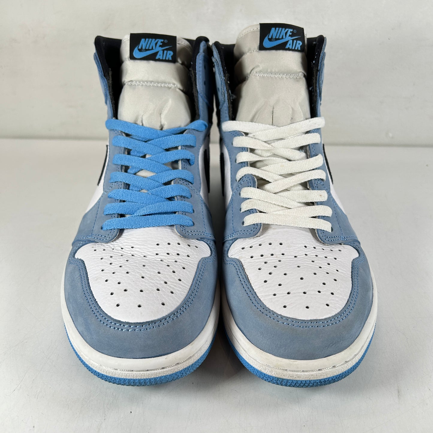 555088 134 Jordan 1 University Blue [USED] - 11 M (Used4)