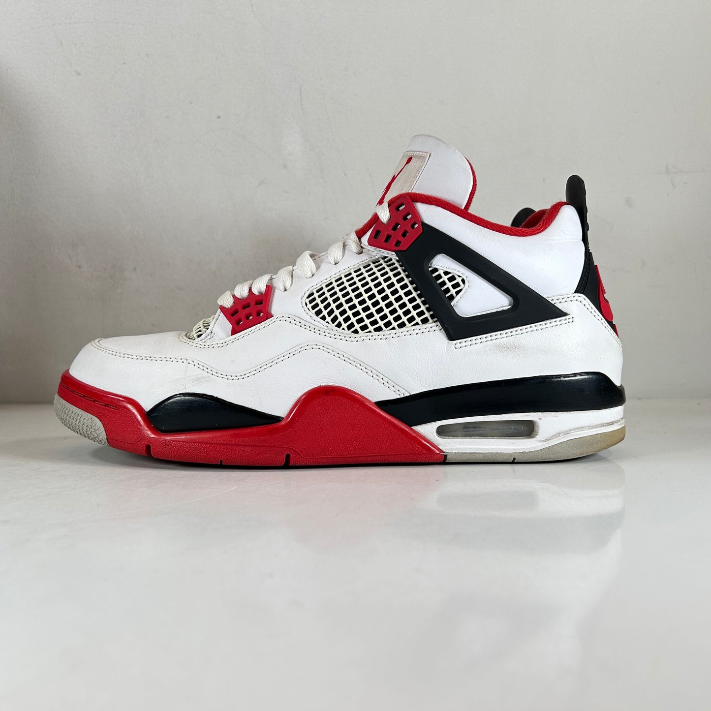 DC7770 160 Jordan 4 Retro Fire Red (2020) [USED] - 11 M (Used2)