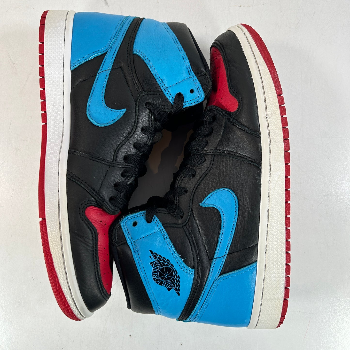 CD0461 046 Jordan 1 Retro High NC to Chi (Women's) [USED] - 9.5 W (Used2)