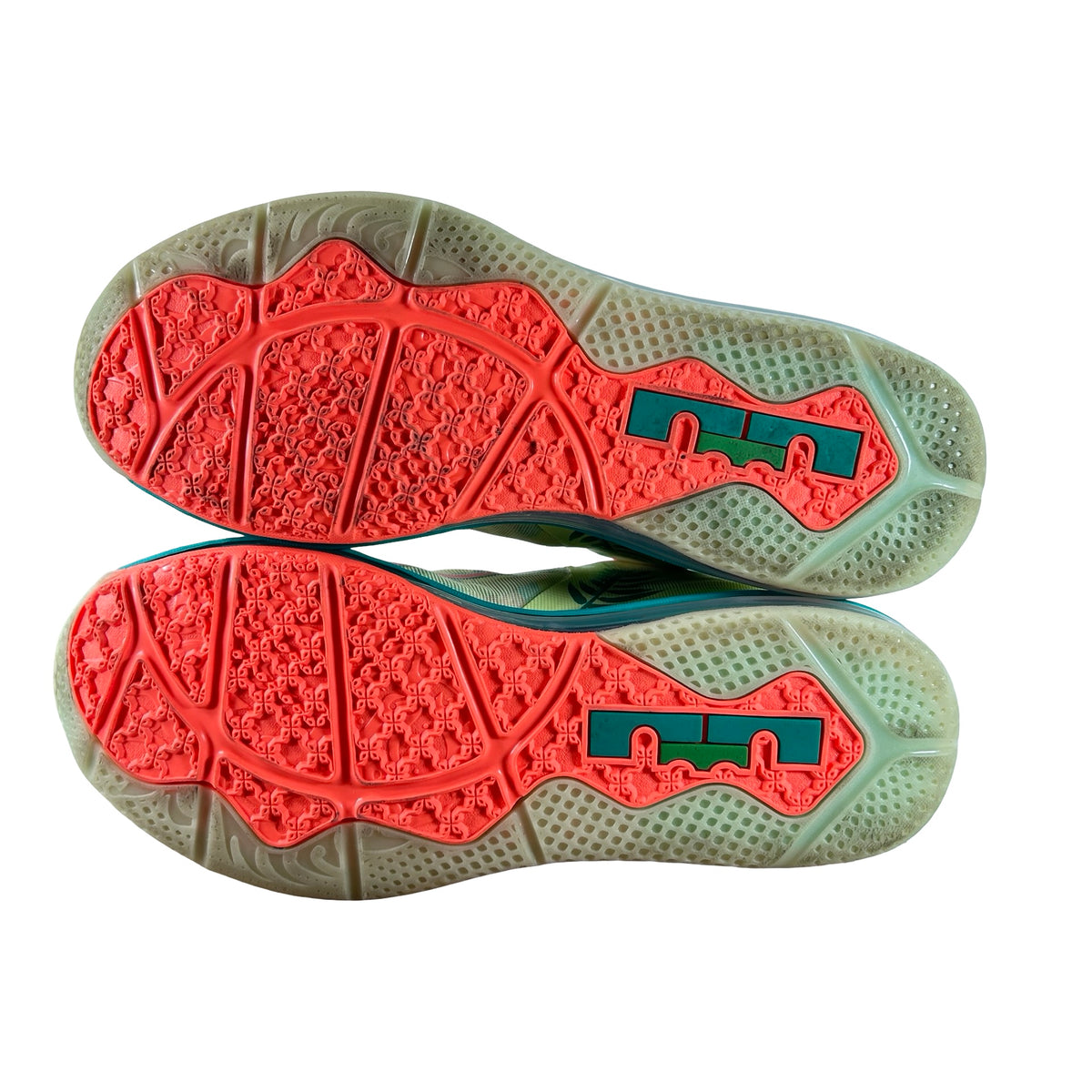 DO9355 300 Nike LeBron 9 Low LeBronald Palmer (2022) [USED] - 10.5 M (Used)