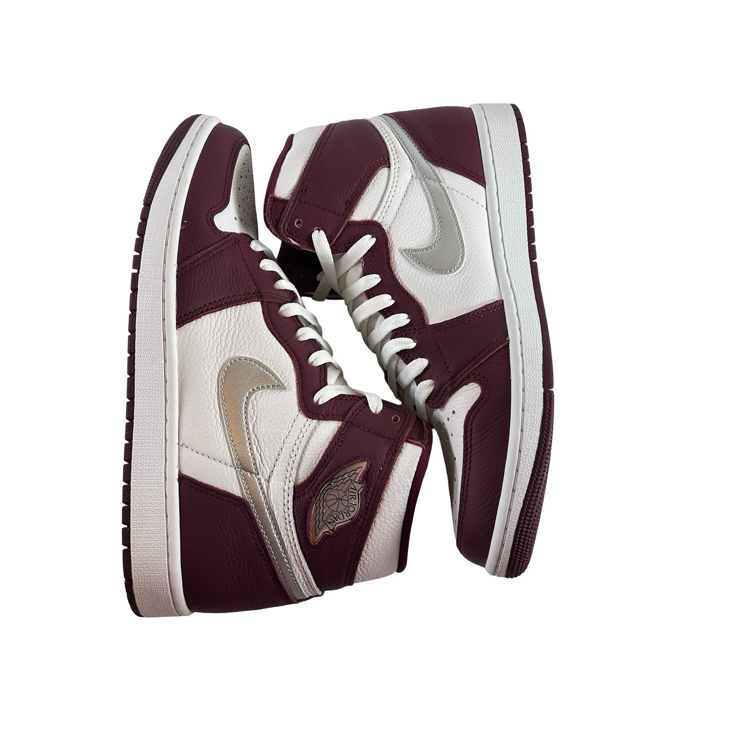 555088 611 Jordan 1 Retro High OG Bordeaux [USED] - 10 M (Used) (Replace Box)