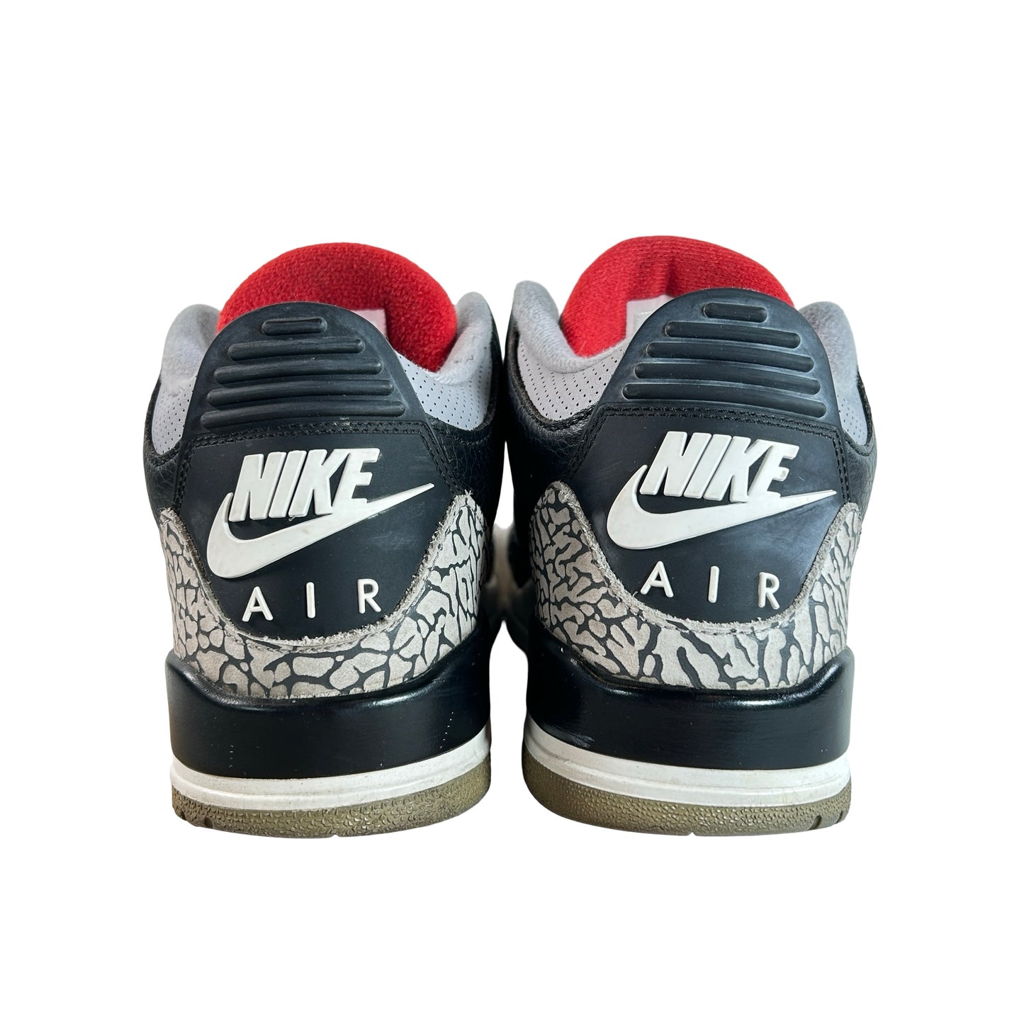 854262 001 Jordan 3 Black Cement 2018 [USED] - 9 M (Used5)