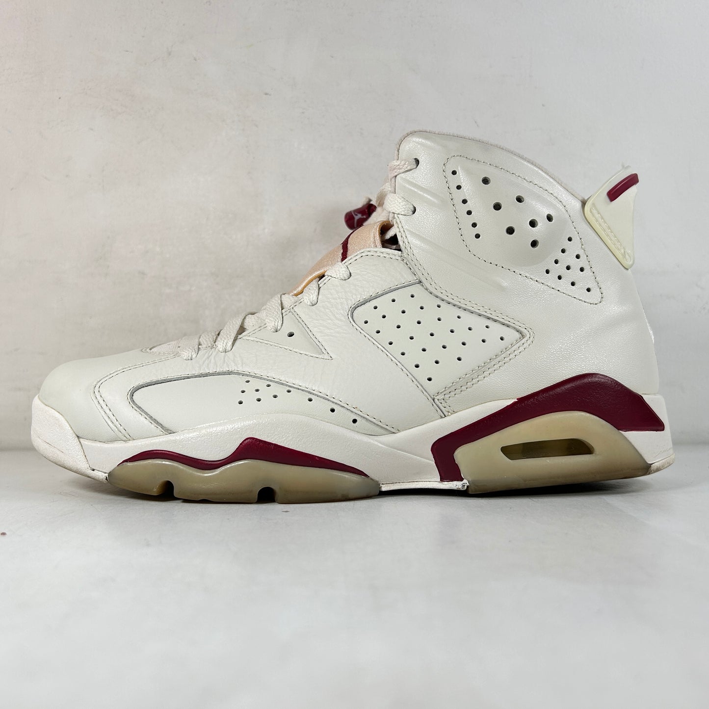 384664 116 Jordan 6 Maroon [USED] - 10 M (Used) (No Box)