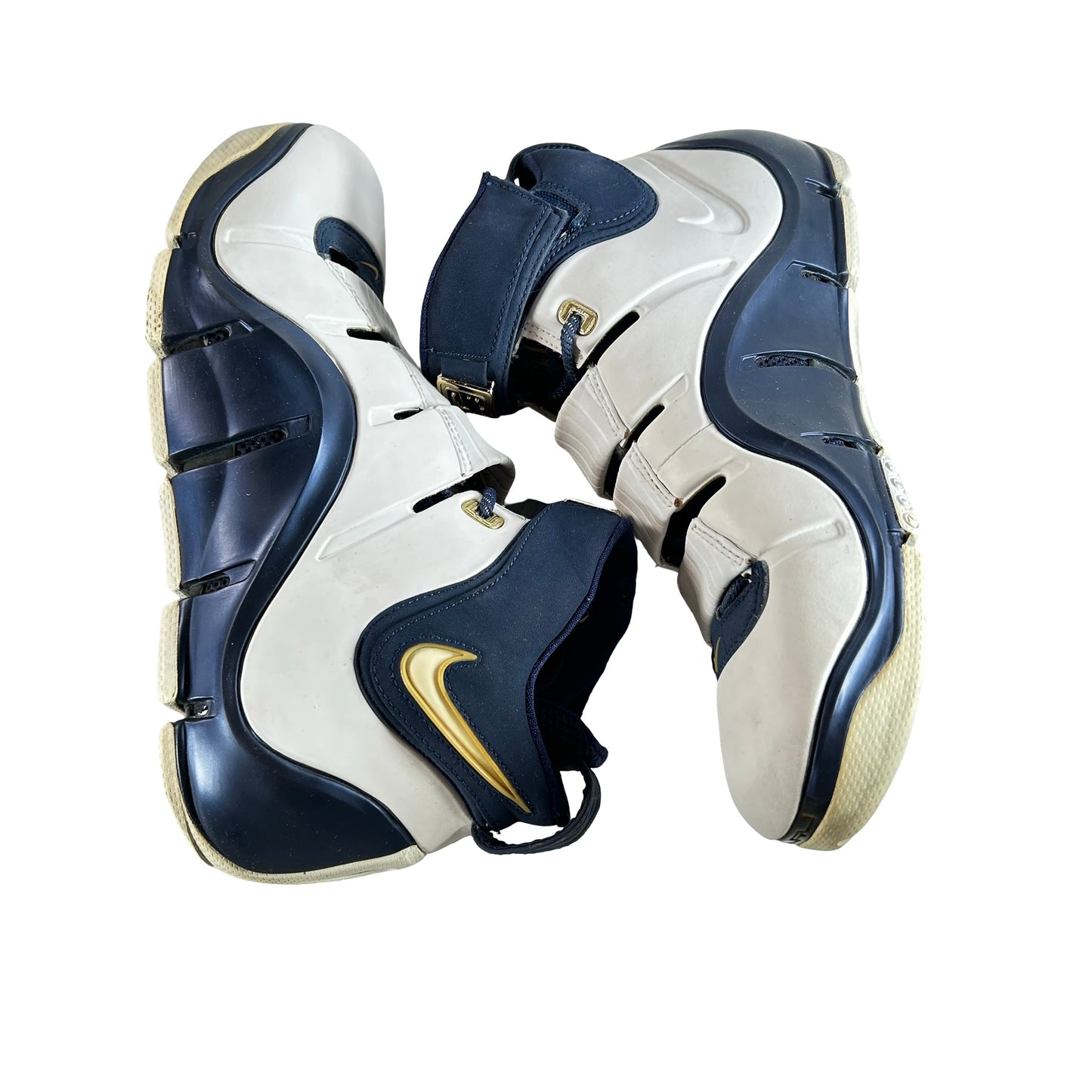 314647 111 Nike LeBron 4 West Coast [USED] - 9.5 M (Used)