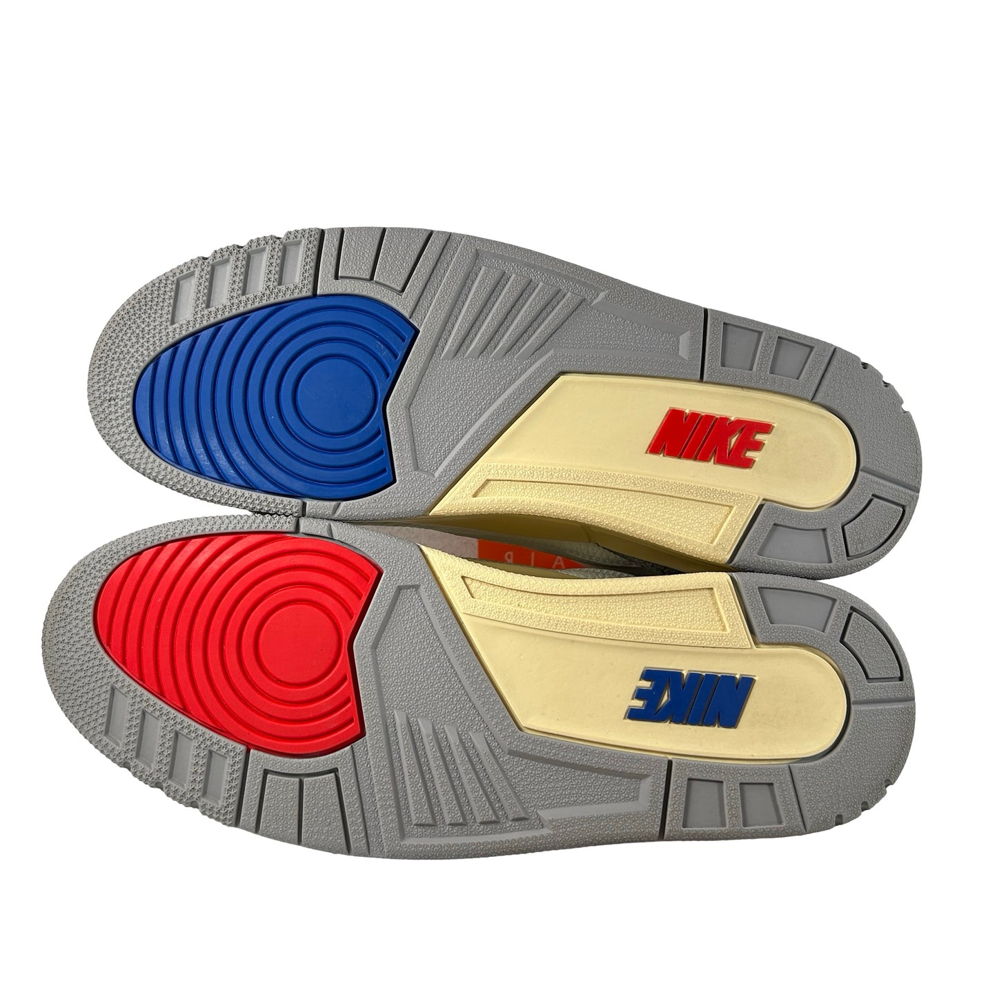 IB1482 100 Jordan 3 Retro Seoul 2.0 [USED] - 11.5M (VNDS)