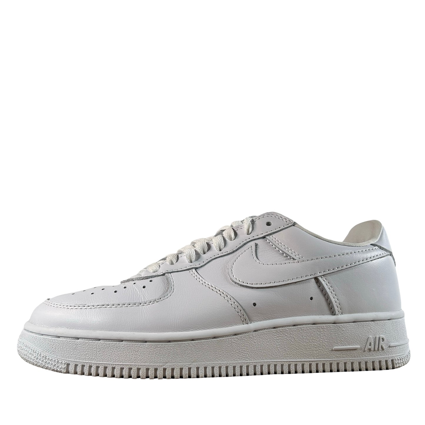 IV4501 100 Nike Air Force 1 Low '01 Triple White [USED] - 9 M (Used) (No Box)