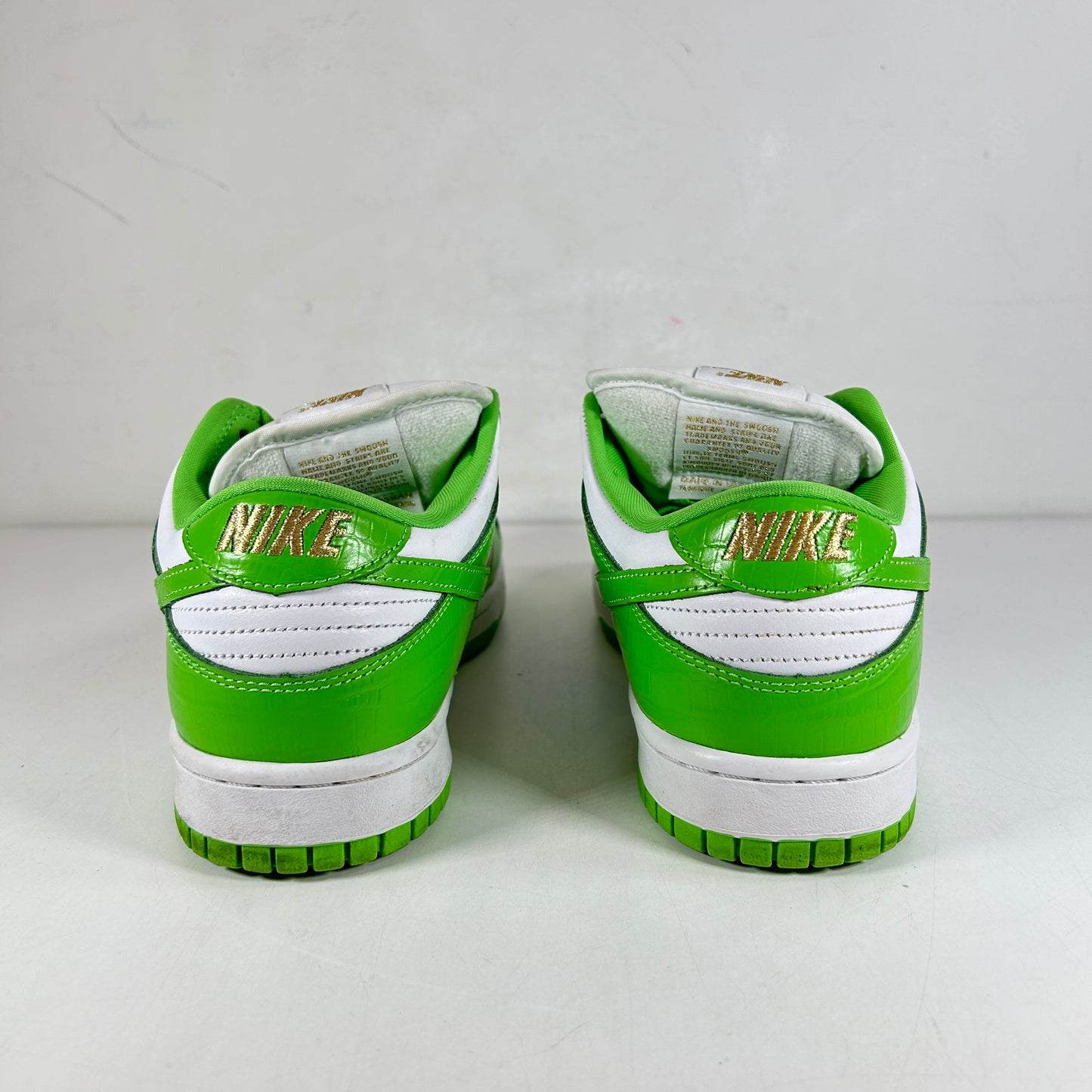 DH3228 101 Dunk SB Low Supreme Green [USED] - 8.5 M (Used)