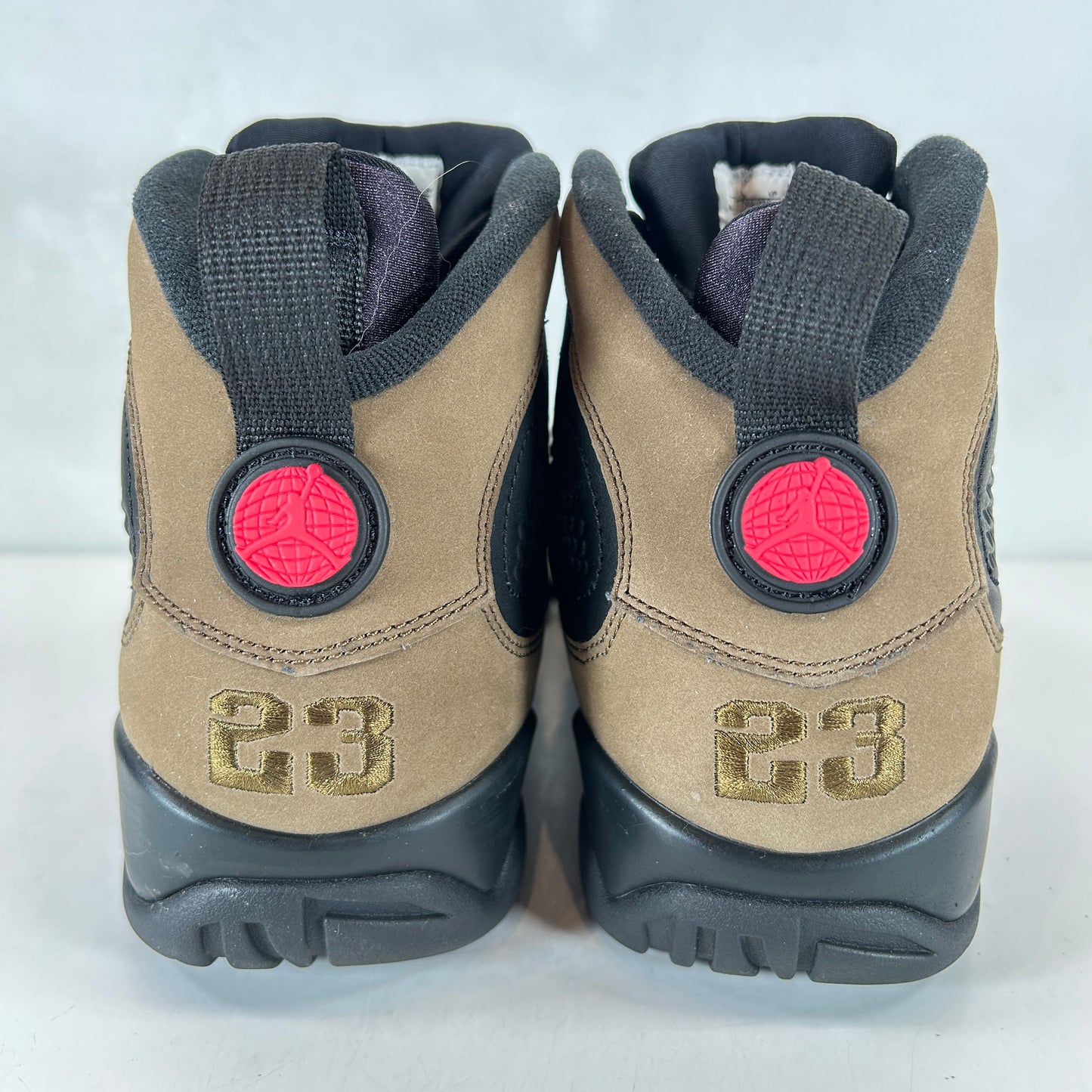 HV4794 030 Air Jordan 9 Retro Olive (2024) [USED] - 9 M (VNDS)