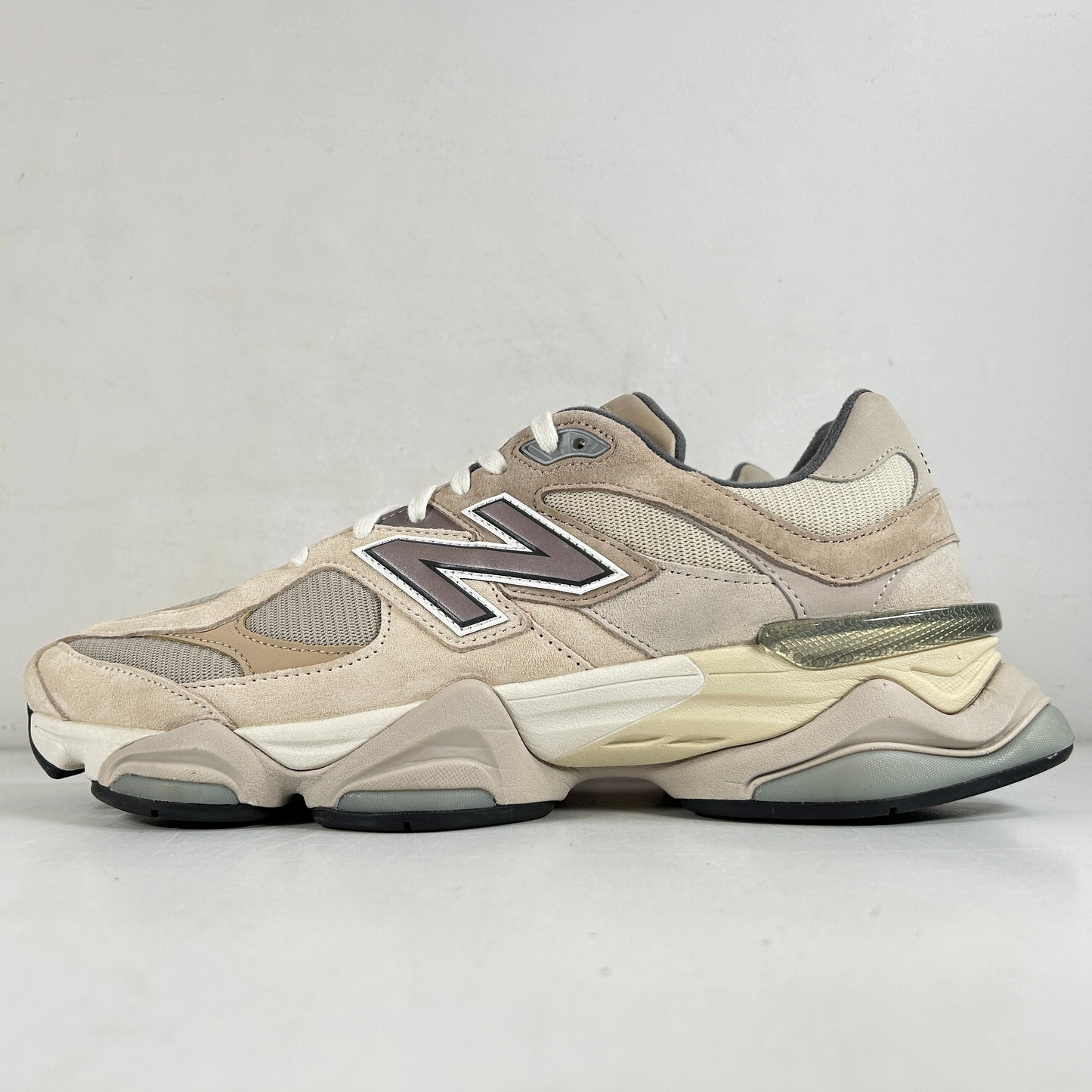 U9060MAC New Balance 9060 Sea Salt [USED] - 12 M (Used)